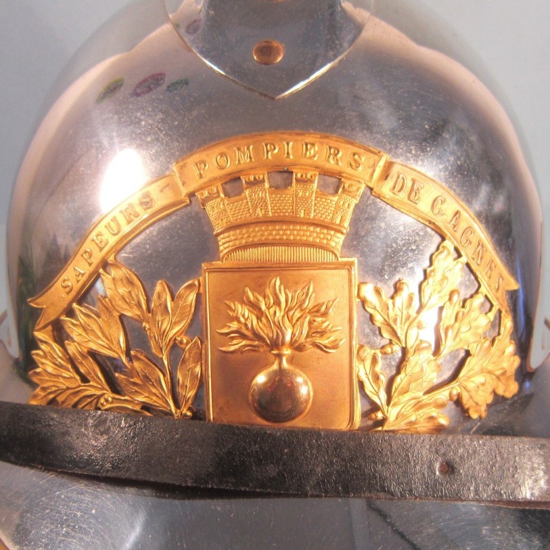 CASQUE D'OFFICIER DES SAPEURS POMPIERS DE CAGNES SAPEURS-POMPIERS MODELE 1933 