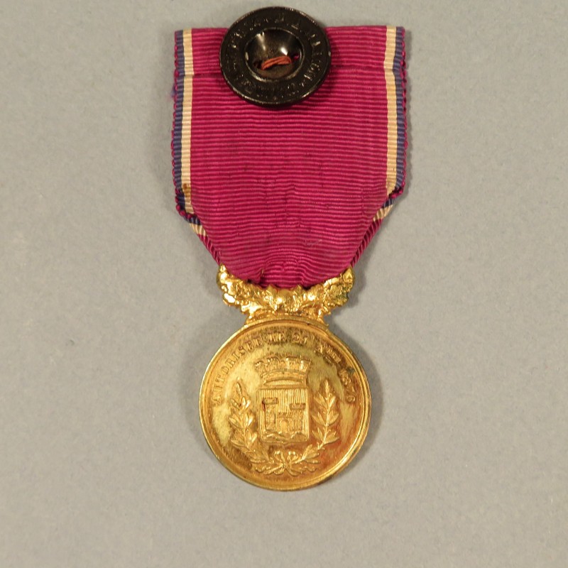 MEDAILLE D'HONNEUR DES ANCIENS SOUS-OFFICIERS DE LA VILLE DE ST HIPPOLYTE DU FORT GUERRE DE 1870 EN BOITE