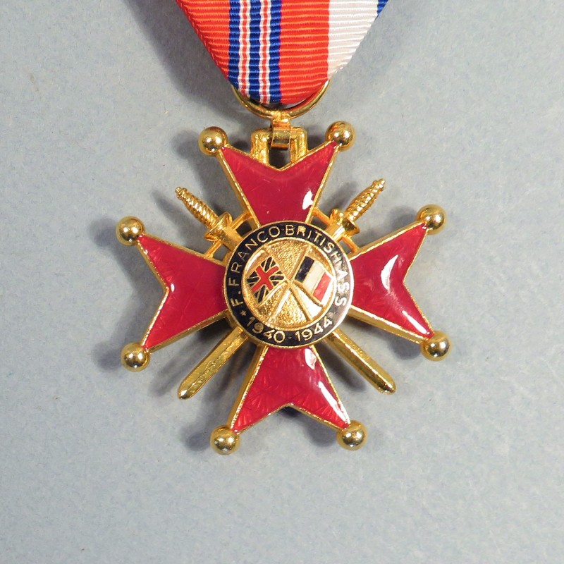 MEDAILLE D'OFFICIER DE L'ASSOCIATIONS DES ANCIENS COMBATTANTS FRANCO BRITANIQUE DE LA FRANCE LIBRE