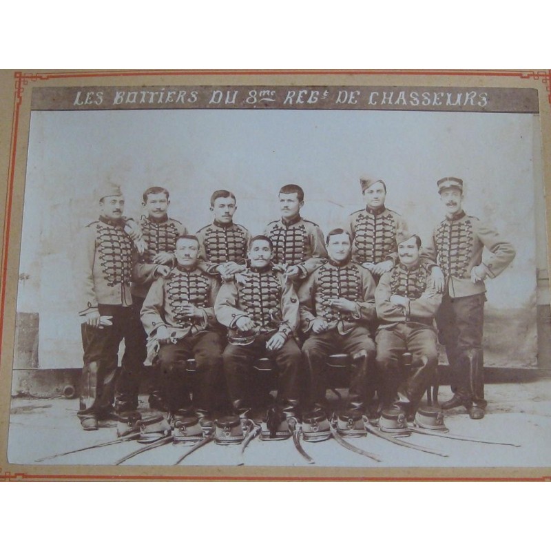 GRANDE PHOTO LES BOTIERS DU 8 ème REGIMENT DE CHASSEURS A CHEVAL