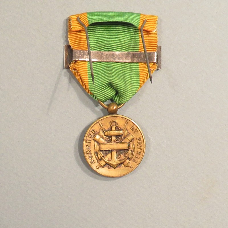 MEDAILLE DES ENGAGES VOLONTAIRES AVEC BARRETTE