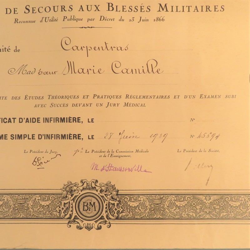 DIPLOME DE SIMPLE INFIRMIERE DECERNE A LA SOEUR MARIE CAMILLE EN 1939 CROIX ROUGE FRANCAISE