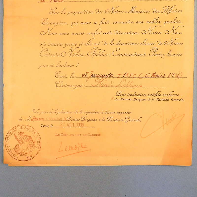 TUNISIE DIPLOME DE LA MEDAILLE DE COMMANDEUR DE L'ORDRE DU NICHAN IFTIKHAR ATTRIBUE A Mr OZIOL DE PIGNOL EN 1936 °