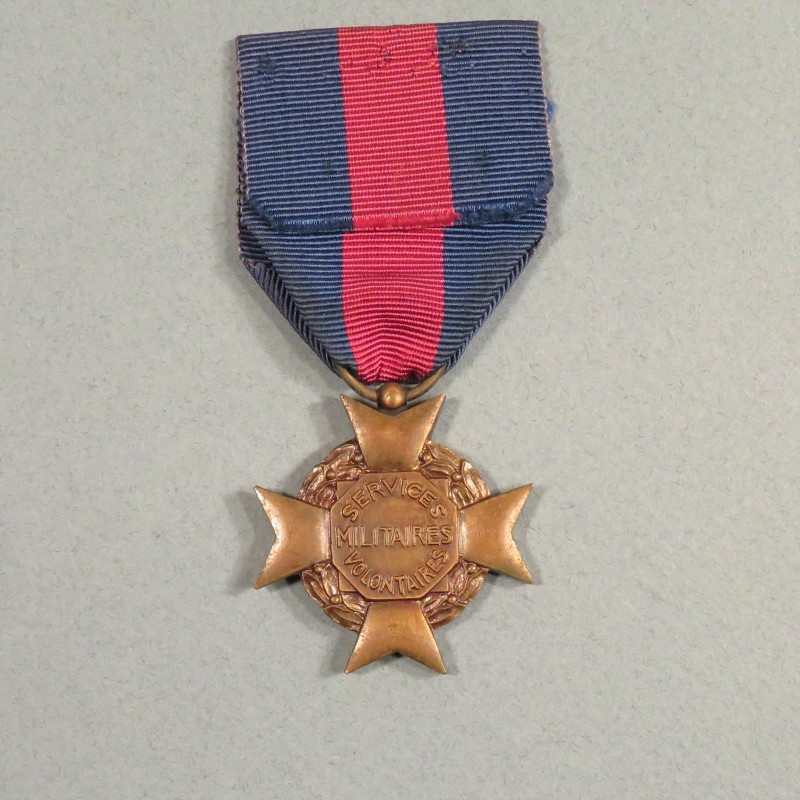 MEDAILLE DES SERVICES MILITAIRES VOLONTAIRES PREMIER MODELE BRONZE