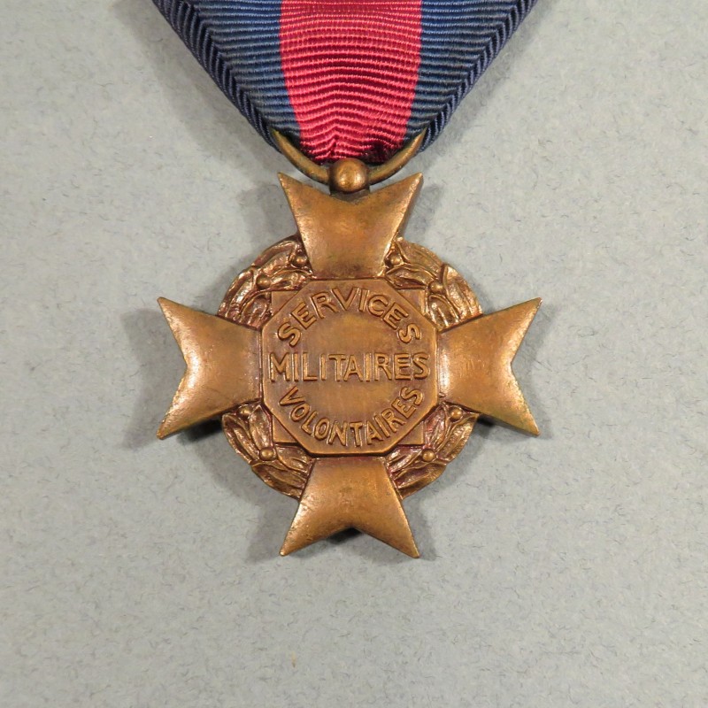 MEDAILLE DES SERVICES MILITAIRES VOLONTAIRES PREMIER MODELE BRONZE