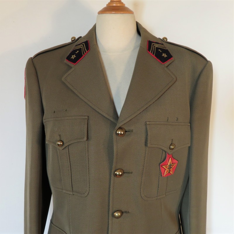 TENUE UNIFORME DU 1 er REGIMENT DE SPAHIS 6 ème DLB VESTE ET PANTALON ANNEES 1960-70