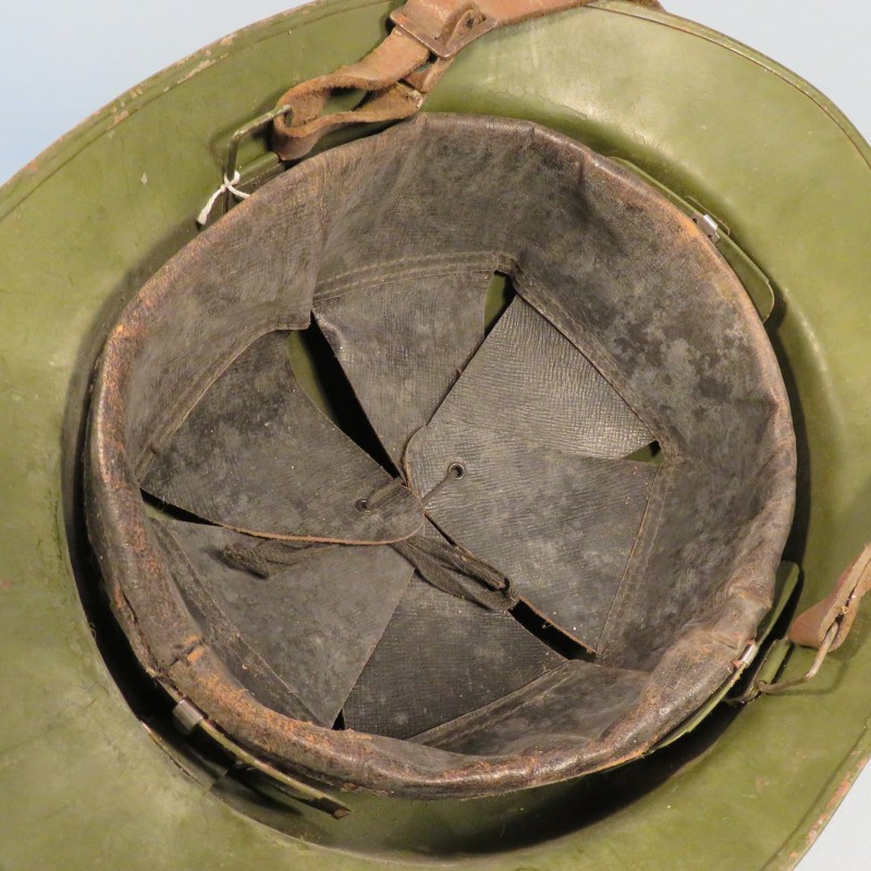 CASQUE DEFENSE PASSIVE MODELE 1926 TRIANGLE VERT VILLE DE NIMES 1939/1945