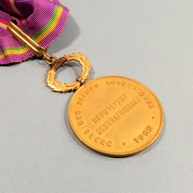 CENTRAFRIQUE MEDAILLE DE COMMANDEUR DE L'ORDRE DES PALMES ACADEMIQUES REPUBLIQUE CENTRAFRICAINE BOKASSA °