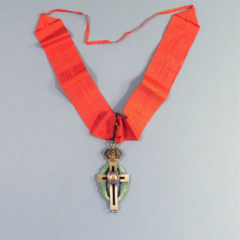 GRECE MEDAILLE DE COMMANDEUR DE L'ORDRE DU PATRIARCHE DES CROISES DE L'EGLISE ORTHODOXE DE JERUSALEM EN BOITE