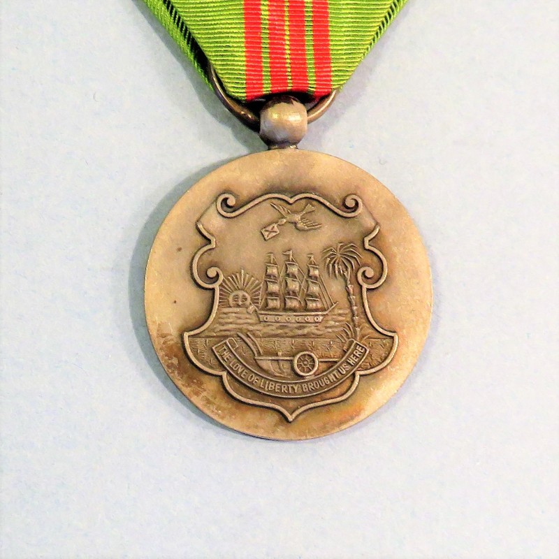 LIBERIA MEDAILLE DU MERITE NATIONAL 1920 RUBAN VERT ET ROUGE °