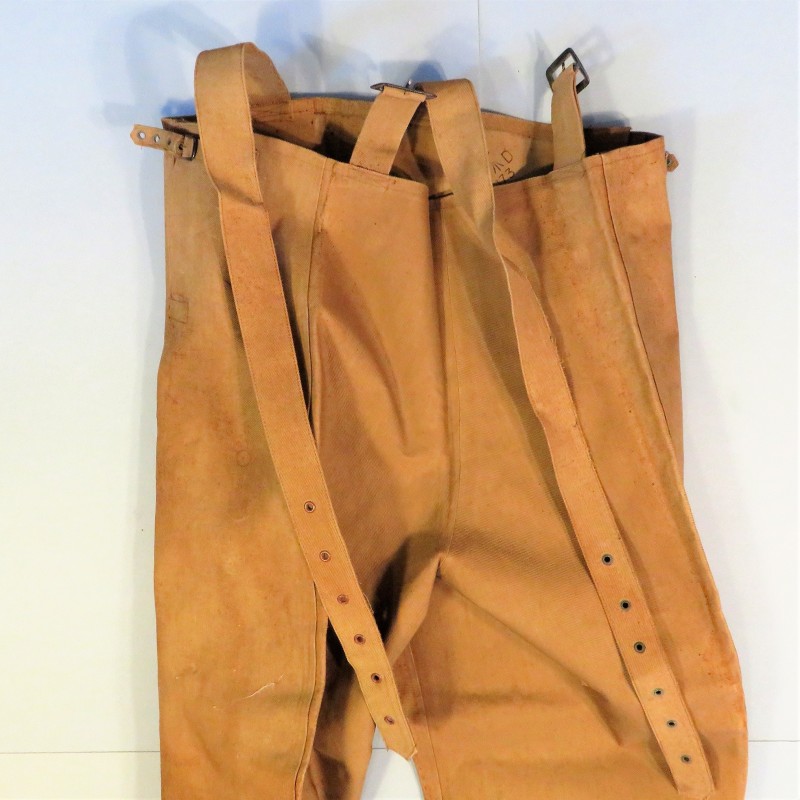 SUR PANTALON DE MOTOCYCLISTE ANGLAIS WW2 COMBINAISON CAOUTCHOUTEE SALOPETTE MOTARD BRITISH MADE 1941 TAILLE 5