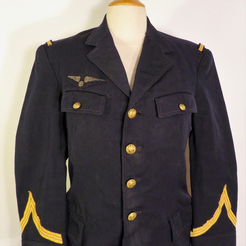 VESTE D'UNIFORME D'UN SERGENT-CHEF MECANICIEN DE L'AVIATION ARMEE DE L'AIRE 1930 - 1940