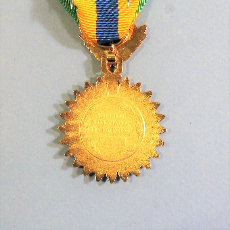 GABON MEDAILLE D'HONNEUR SECOND TYPE DES FORCES DE POLICE NATIONALE GABONAISE °