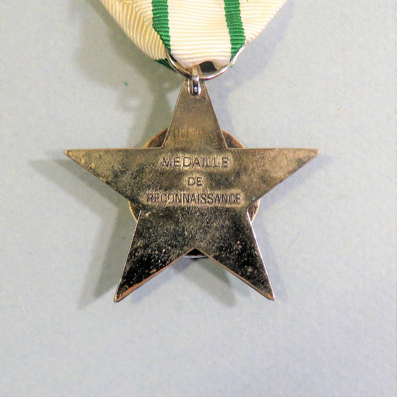 GABON MEDAILLE DE LA RECONNAISSANCE DES FORCES DE POLICE NATIONALES GABONAISES °