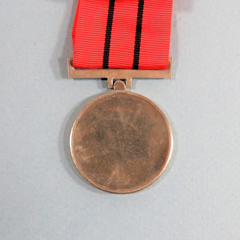 TANZANIE MEDAILLE DE LA GUERRE AVEC L'OUGANDA 1978 1979 TANZANIA WAR MEDAL  °