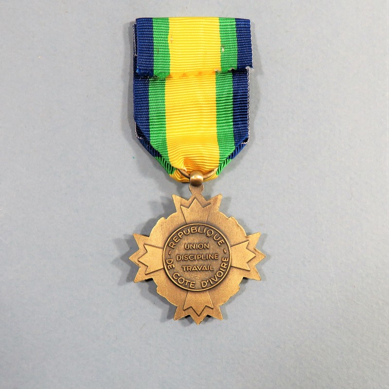 COTE D'IVOIRE MEDAILLE D'HONNEUR DES DOUANES IVORY COAST MEDAL OF HONOUR FOR CUSTOMS °