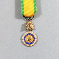 FRANCE REDUCTION DE LA MEDAILLE MILITAIRE CINQUIEME REPUBLIQUE VALEUR ET DISCIPLINE EN ARGENT