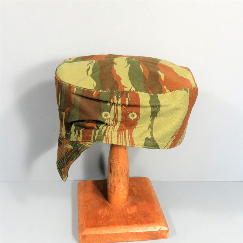 CASQUETTE MODELE F1 CAMOUFLAGE LEZARD LIZAR CAMO FABRICATION FANTAISIE TAILLE 57