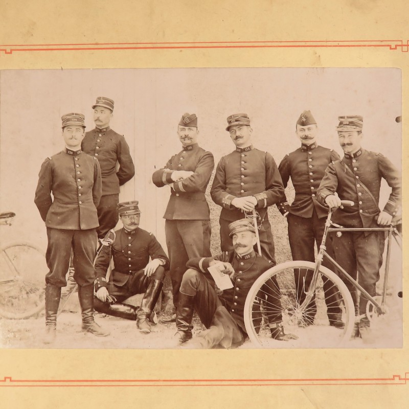 PHOTO MILITAIRE CARTONEE LES OFFICIERS DU 135 REGIMENT D'INFANTERIE DE LIGNE VERS 1900 1914