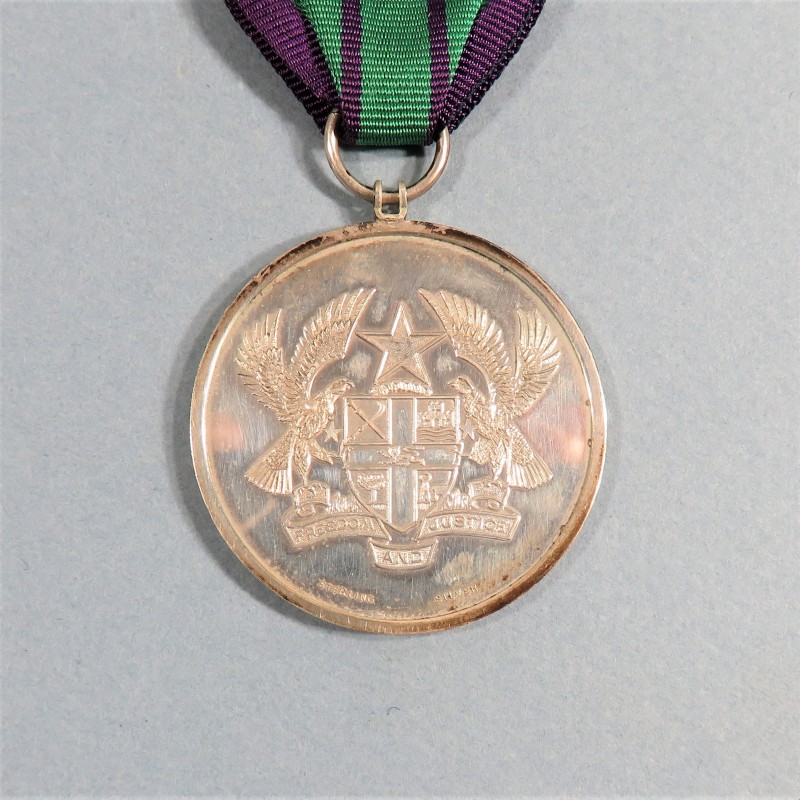 GHANA MEDAILLE POUR LA REDEMPTION DU 13 JANVIER 1972 REDEMPTION DAY MEDAL AVEC RAPPEL °