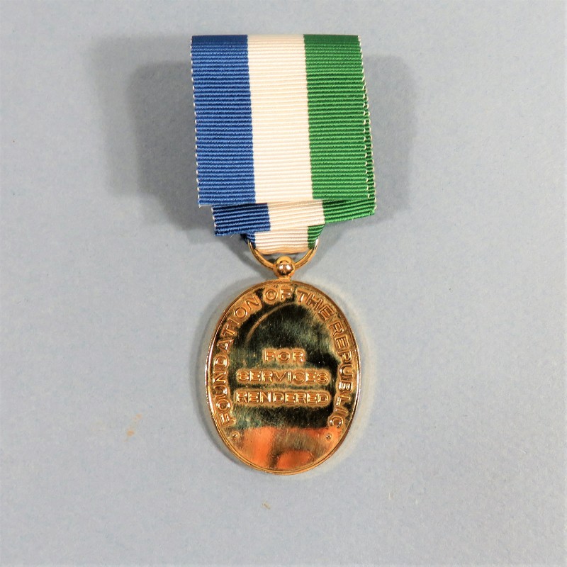 SIERRA LEONE MEDAILLE POUR SERVICE RENDUS A LA REPUBLIQUE SERVICE IN FUNDATION OF REPUBLIC MEDAL FIRST CLASSE °