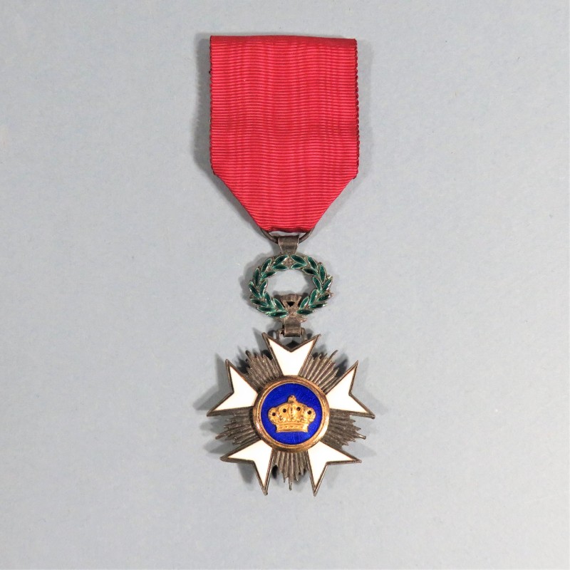 BELGIQUE MEDAILLE DE CHEVALIER DE L'ORDRE DE LA COURONNE EN BOITE DE LA MAISON G. DEGREEF