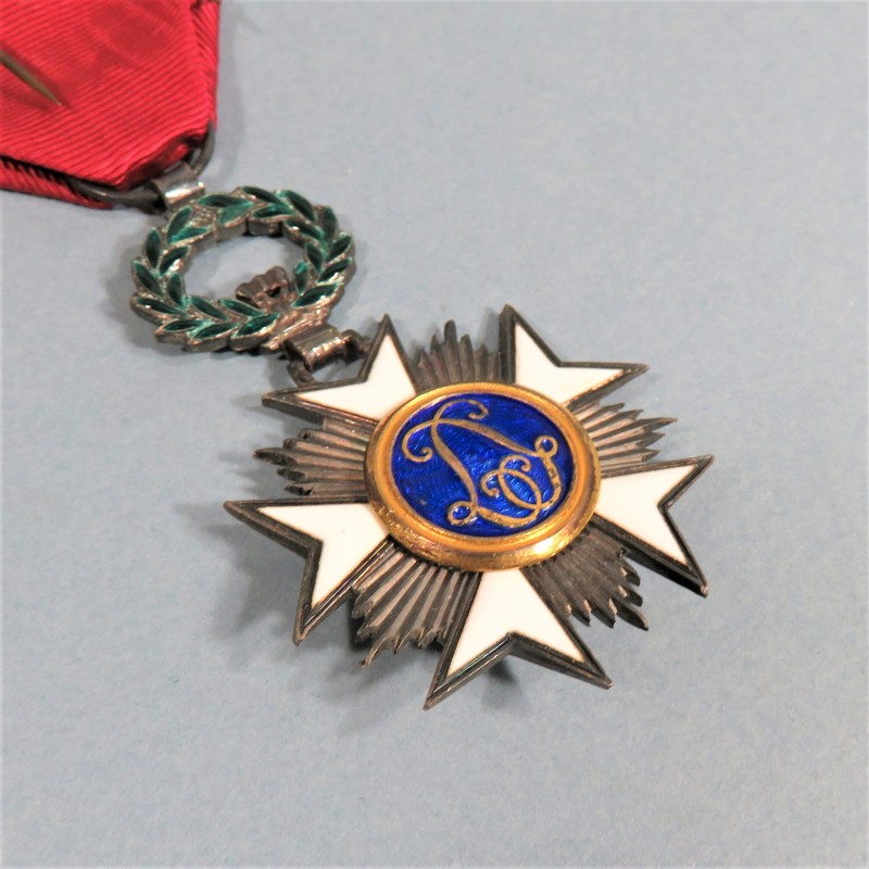 BELGIQUE MEDAILLE DE CHEVALIER DE L'ORDRE DE LA COURONNE EN BOITE DE LA MAISON G. DEGREEF