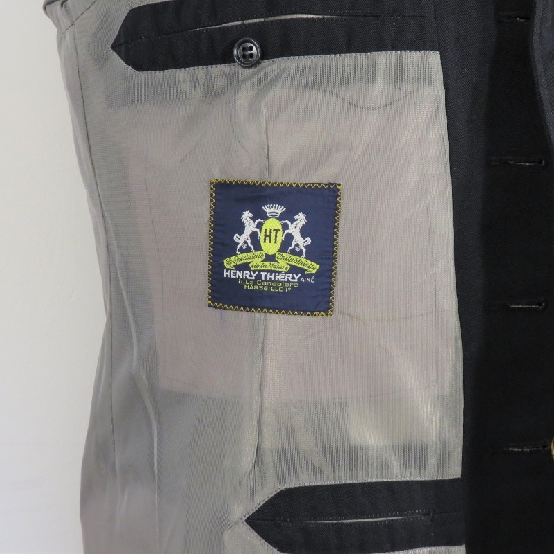 VESTE D'UNIFORME D'UN COMMANDANT PILOTE DE L'AVIATION ARMEE DE L'AIRE 1960 - 1980