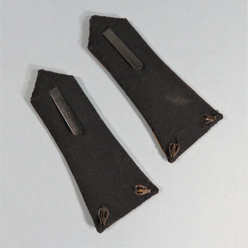 EPAULETTES POUR VESTE D'UNIFORME DE SORTIE OU GALA D'UN COMMANDANT DE L'INFANTERIE COLONIALE OU MARINE ANNEES 1950 - 1970