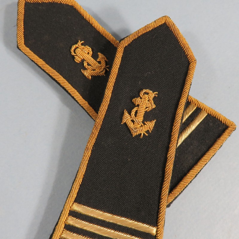 EPAULETTES POUR VESTE D'UNIFORME DE SORTIE OU GALA D'UN COMMANDANT DE L'INFANTERIE COLONIALE OU MARINE ANNEES 1950 - 1970