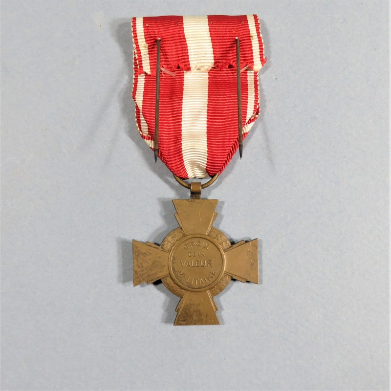 FRANCE MEDAILLE CROIX DE LA VALEUR MILITAIRE FRENCH CROSS FOR MILITARY VALOR EN BOITE