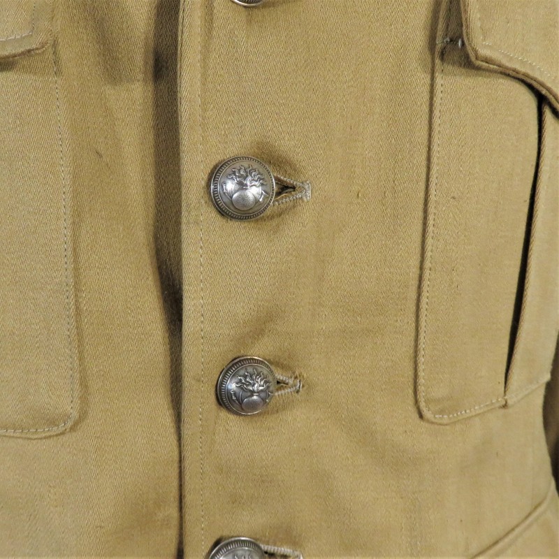 VESTE MODELE 1939 COULEUR SABLE OU BEIGE D'UNIFORME D'UN CONTROLEUR DE 2 ème CLASSE OU ADJUDANT CHEF DES DOUANES