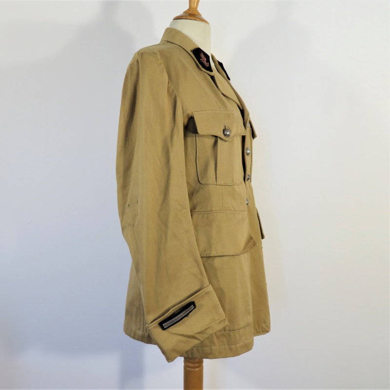 VESTE MODELE 1939 COULEUR SABLE OU BEIGE D'UNIFORME D'UN CONTROLEUR DE 2 ème CLASSE OU ADJUDANT CHEF DES DOUANES