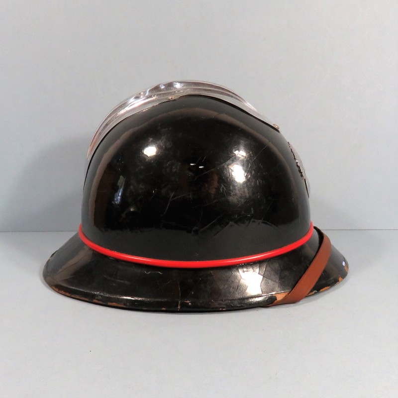 CASQUE DE GENDARMERIE BELGE MODELE DES ANNEES 1950 FABRICATION LE LEVIOR