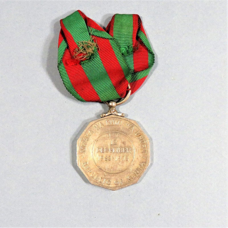 KENYA MEDAILLE DES 10 ANS DE L'INDEPENDANCE DU KENYA 1967 COMMEMORATIVE MEDAL 10 ANNIVERSARY OF INDEPENDENCE KENYA °