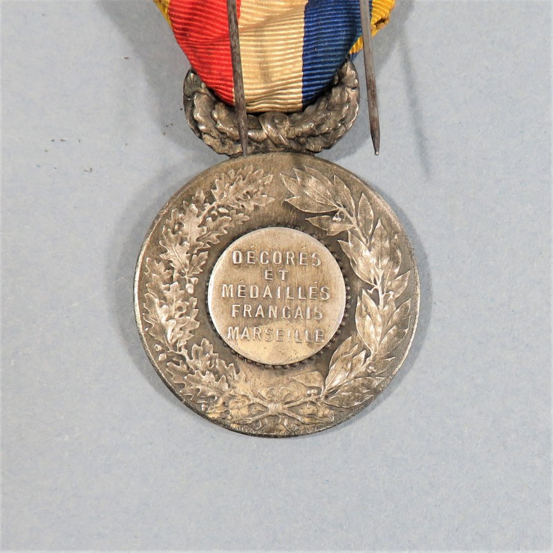 MEDAILLE DES DECORES ET MEDAILLES FRANCAIS MARSEILLE EN BRONZE ARGENTE