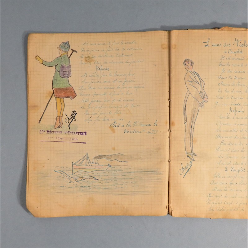 CAHIER DE CHANSONS AVEC DESSINS ET PHOTOS DU 22 ème REGIMENT D'INFANTERIE A LA VALBONNE EN 1920 1921