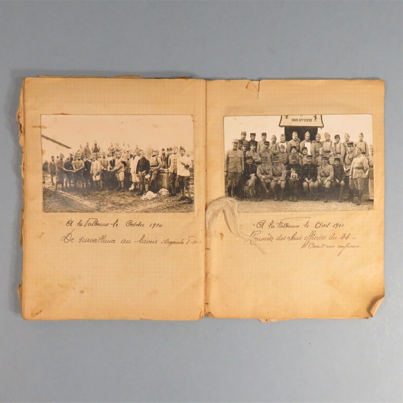 CAHIER DE CHANSONS AVEC DESSINS ET PHOTOS DU 22 ème REGIMENT D'INFANTERIE A LA VALBONNE EN 1920 1921