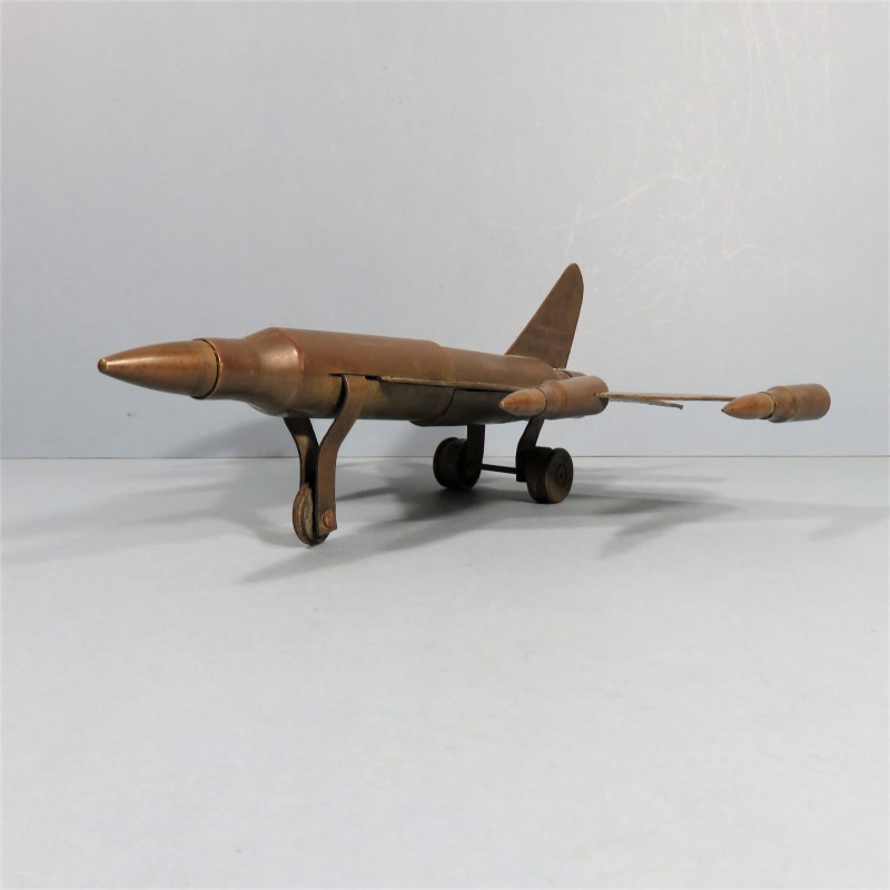 AVIATION FRANCAISE MIRAGE BELLE FABRICATION ARTISANAL A PARTIR DE MUNITIONS 12.7 ET 7.62