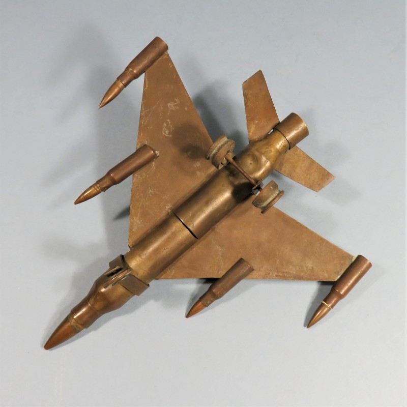 AVIATION FRANCAISE MIRAGE BELLE FABRICATION ARTISANAL A PARTIR DE MUNITIONS 12.7 ET 7.62