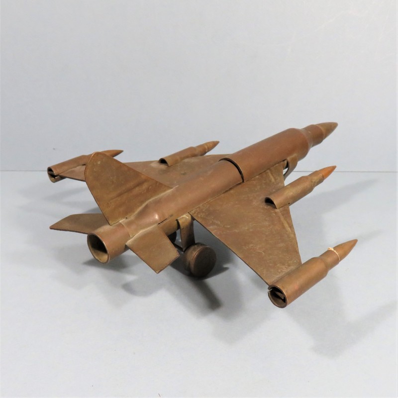 AVIATION FRANCAISE MIRAGE BELLE FABRICATION ARTISANAL A PARTIR DE MUNITIONS 12.7 ET 7.62