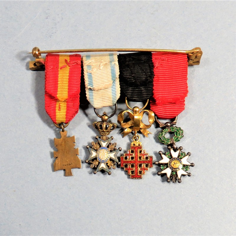 MEDAILLES BARRETTE DE 4 REDUCTIONS LEGION D'HONNEUR ORDRE ROYAL DU SAINT SEPULCRE DE JERUSALEM ST SAVA ET DES DECORES DU PAPE °