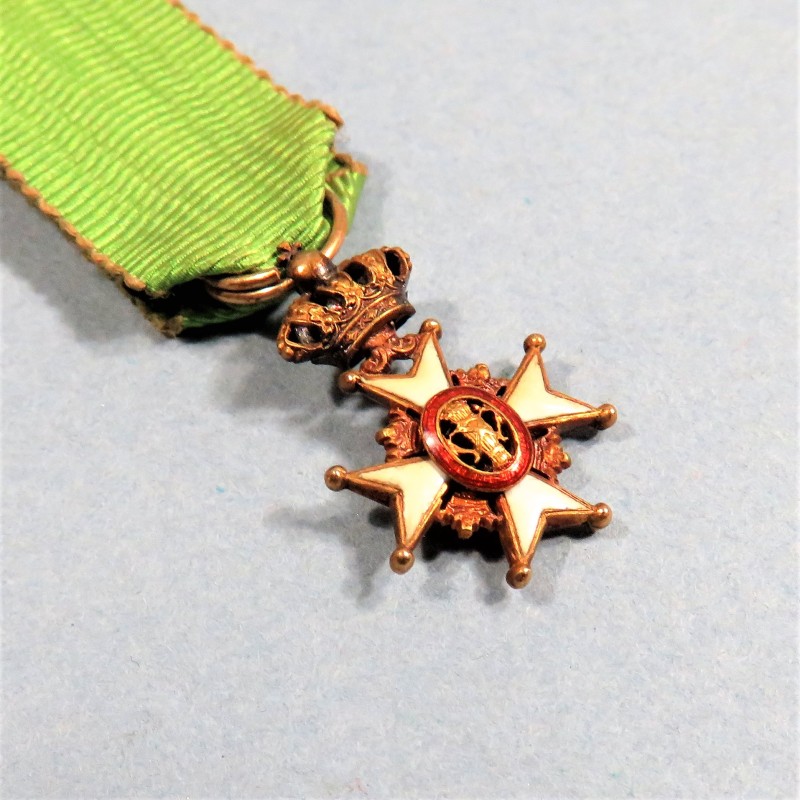 SUEDE REDUCTION DE LA MEDAILLE DE CHEVALIER DE L'ORDRE DE VASA ORDER OF SWEDEN KNIGHT MEDAL MINIATURE °