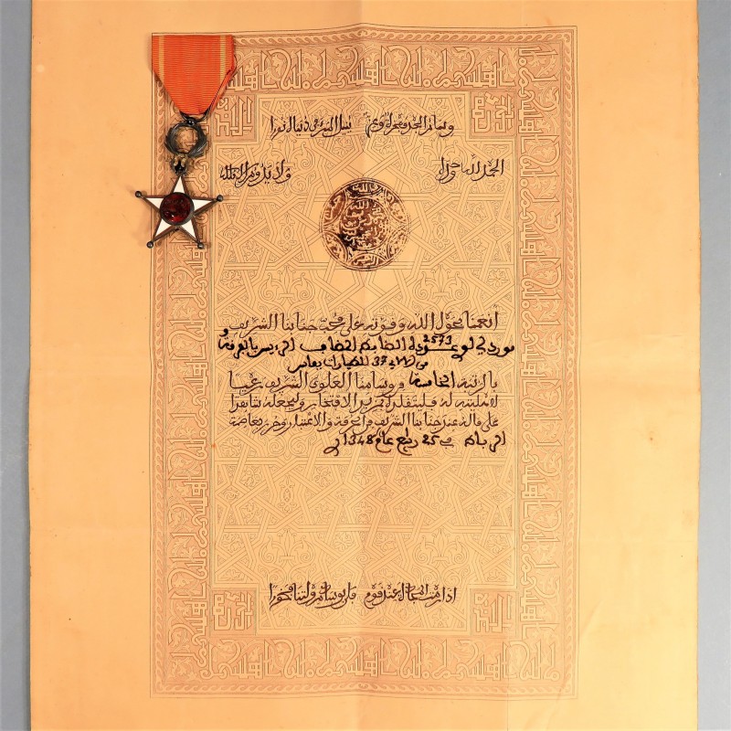 MAROC ENSEMBLE DIPLOMES ET MEDAILLE DE CHEVALIER DE L'ORDRE DU OUISSAM ALAOUITE MERITE CHERIFIEN DAHIR MAROCCO ORDER °