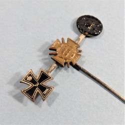 BROCHE OU EPINGLETTE DE REDUCTION DES MEDAILLES ALLEMANDES CROIX DE FER ANCIENS COMBATTANTS ET BADGE DES BLESSES °