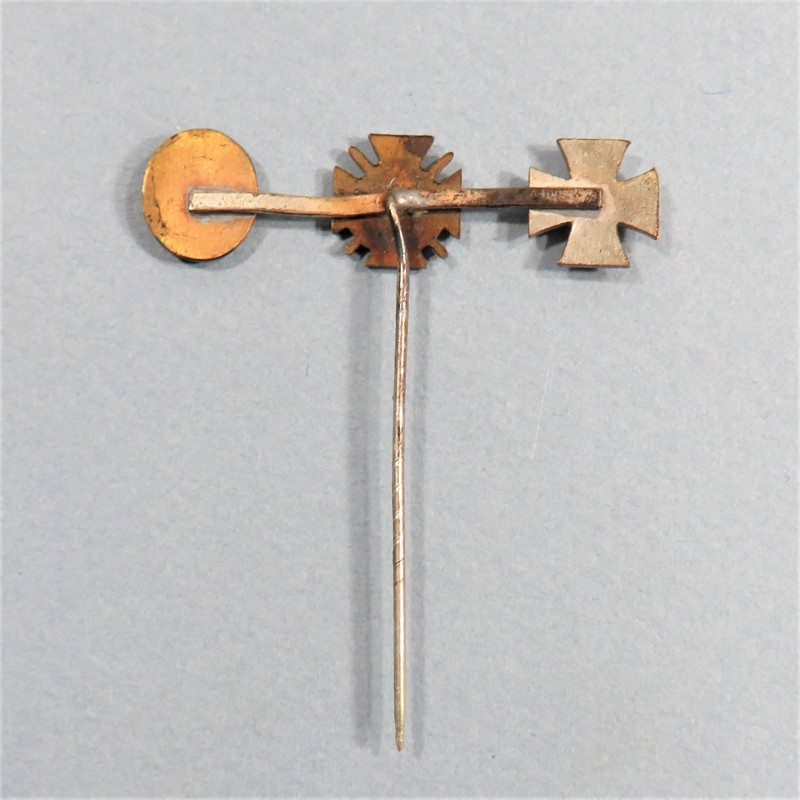 BROCHE OU EPINGLETTE DE REDUCTION DES MEDAILLES ALLEMANDES CROIX DE FER ANCIENS COMBATTANTS ET BADGE DES BLESSES °