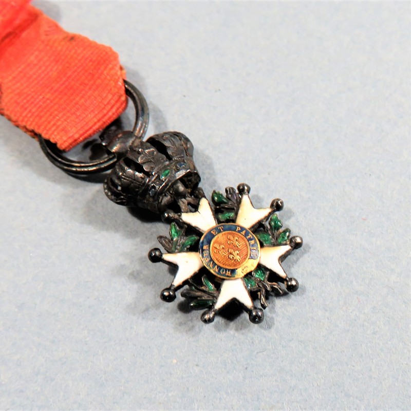 REDUCTION DE LA MEDAILLE DE CHEVALIER DE L'ORDRE DE LA LEGION D'HONNEUR RESTAURATION HENRI IV ROI DE FRANCE ET DE NAVARRE 1814 °