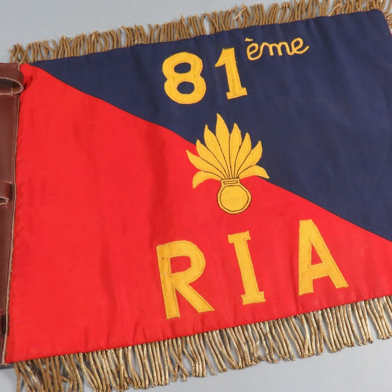 FANION DE LA 6 eme COMPAGNIE DU 81 ème RIA REGIMENT D'INFANTERIE ALPINE ANNEES 1950 1960