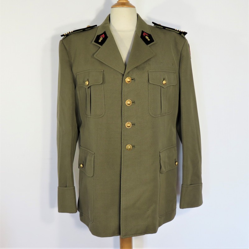 UNIFORME D'UN LIEUTENANT-COLONEL DU GENIE FABRICATION DATEE DES ANNEES 1966-1967 VESTE ET PANTALON