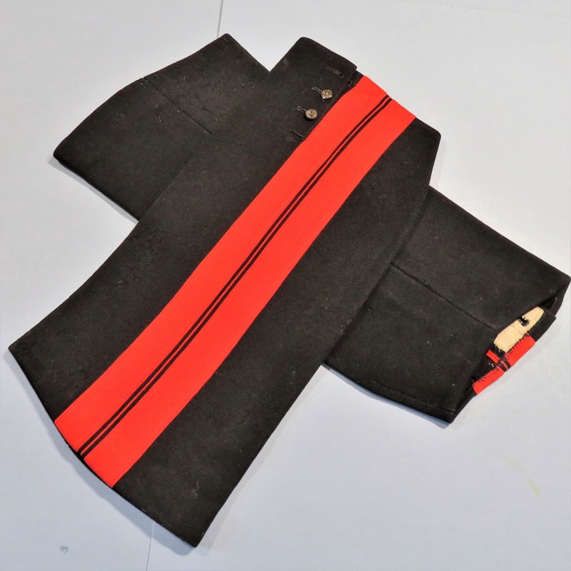 BAS DE PANTALON CULOTTE AMOVIBLES D'OFFICIER REGIMENT D'ARTILLERIE TROISIEME REPUBLIQUE DRAP NOIR BANDES ROUGE